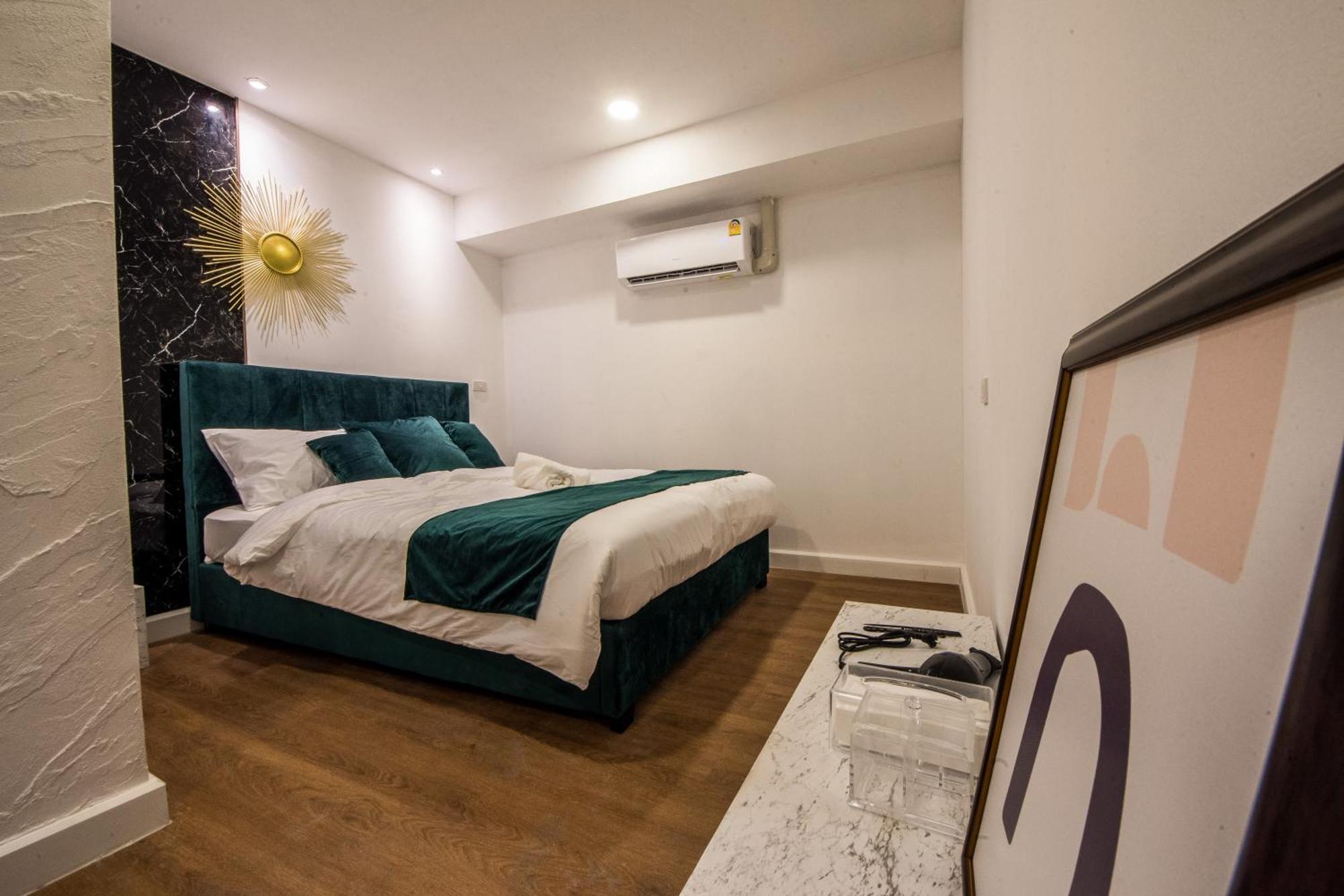 Theme Boutique Hotel Bangkok Makkaszan Szoba fotó